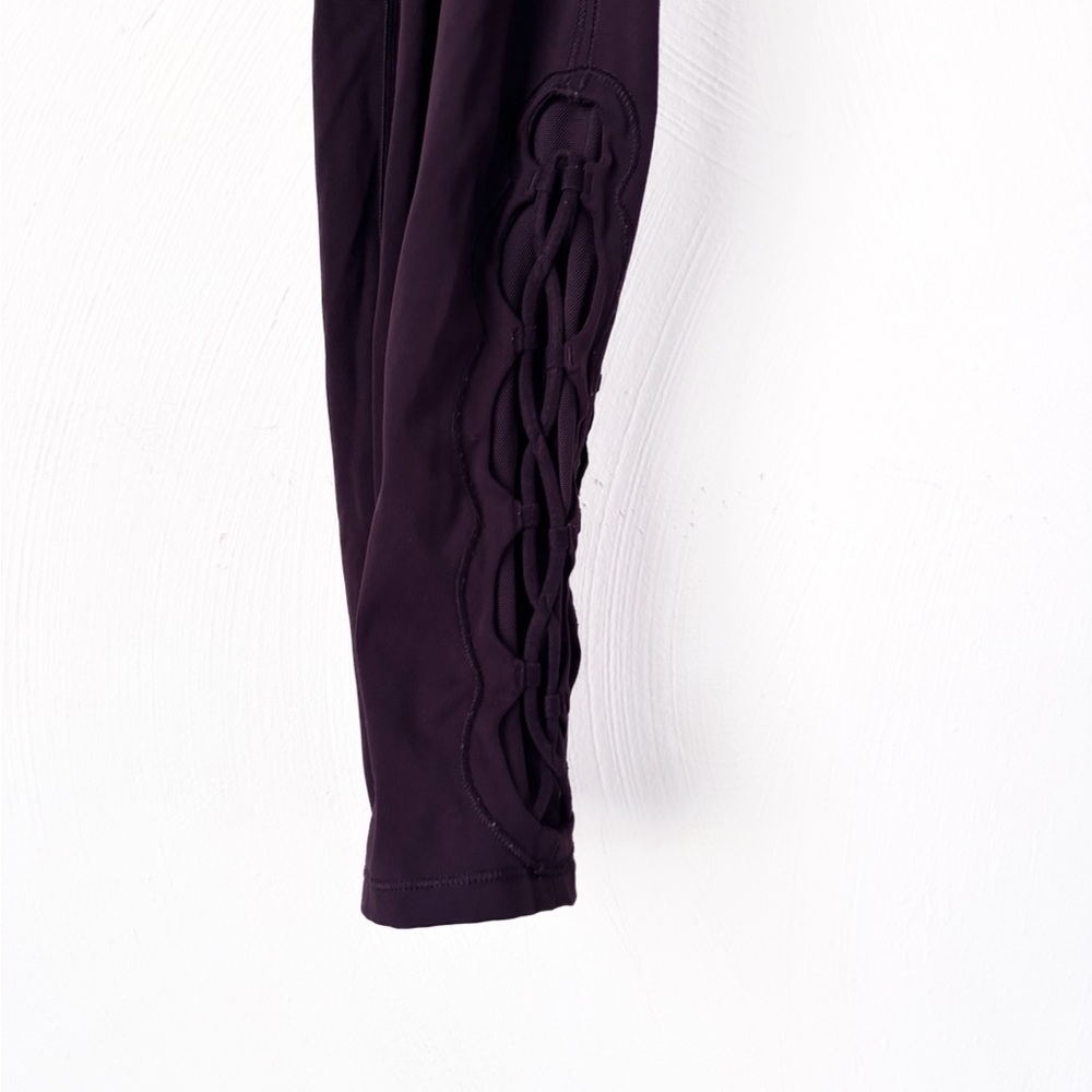 Lululemon Tide To It Crop Leggings Dark Purple - Picture 2 of 5